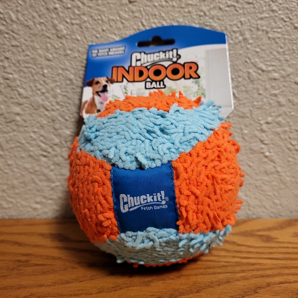 NWT Chuckit! Indoor Ball